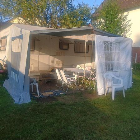 Wildcamp Resort Masseria La Murgia Unterkunft In Einem Wohnwagen Rimbach  Eksteriør bilde